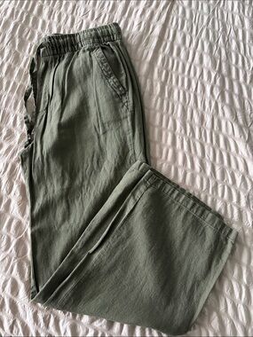 Old Navy Women’s Olive Green Casual Drawstring Pants